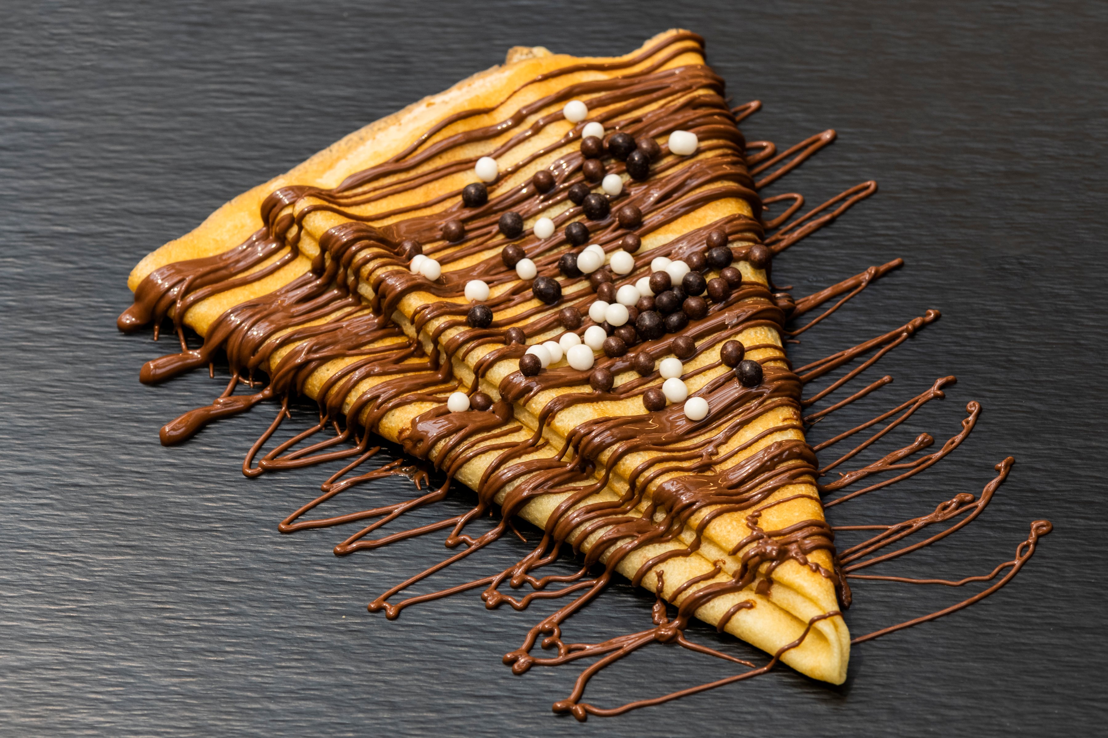 Crêpe au Nutella et billes 3 chocolats